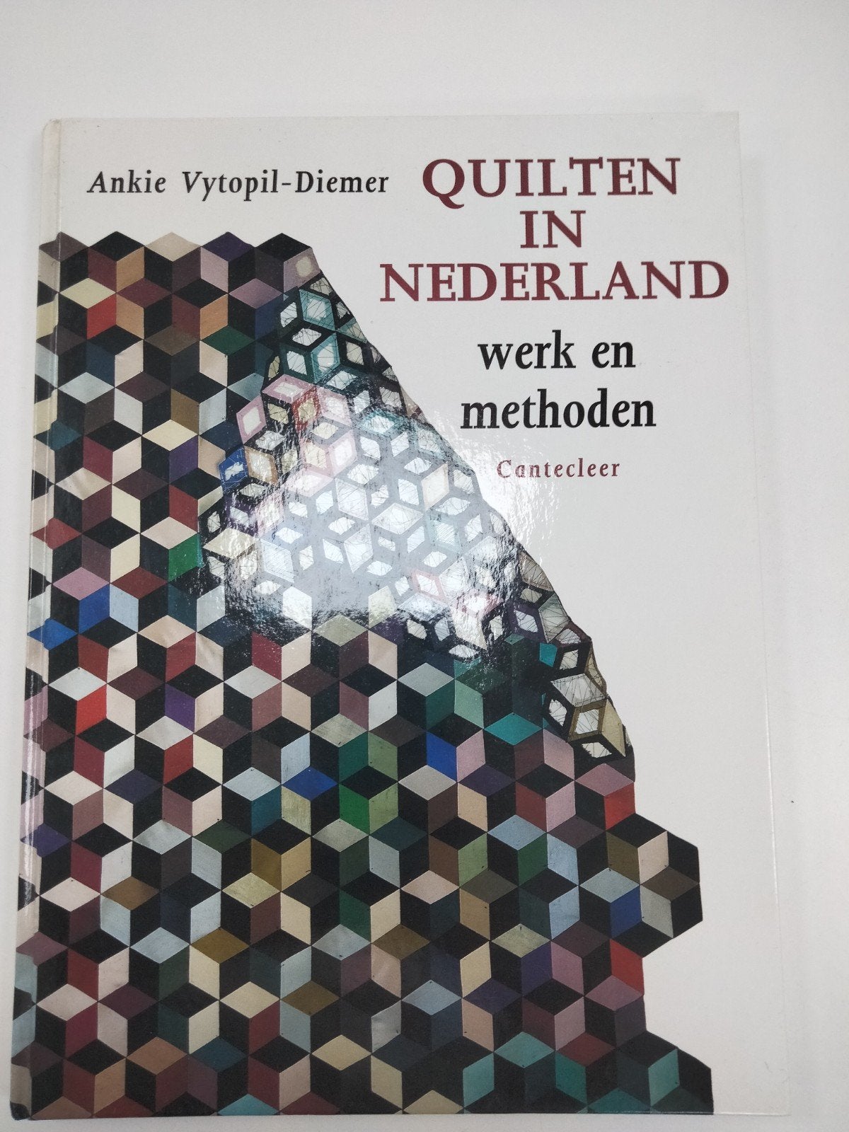 Boek: Quilten in Nederland - Ankie Vytopil, Boeken, Ophalen of Verzenden, Zo goed als nieuw, Ankie vytopil-Diemer, Borduren en Naaien