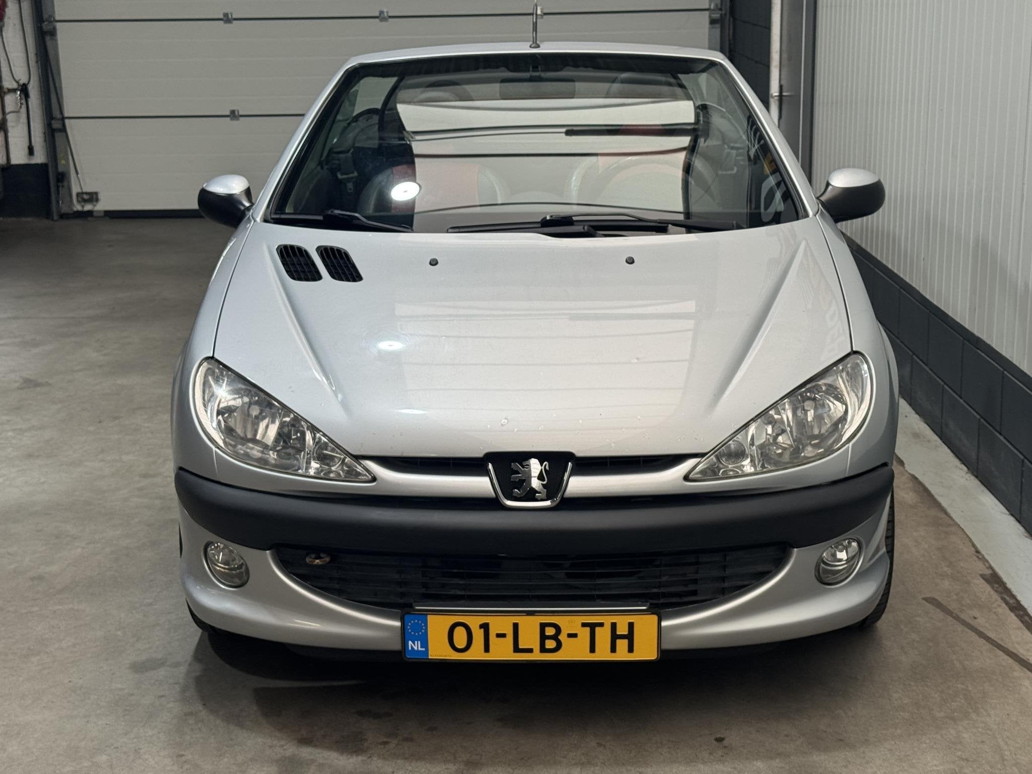 Peugeot 206 CC 1.6-16V, Voorwielaandrijving, Elektrische ramen, Stof, Gebruikt