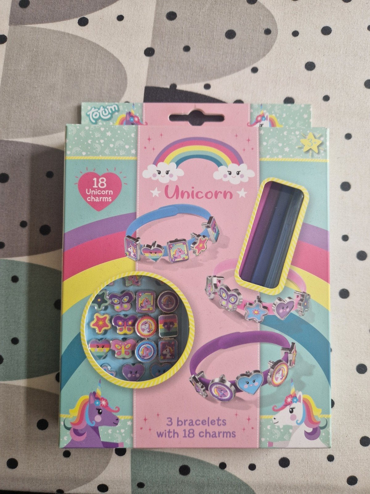 Totum Unicorn Armbandjes Maken Set - 3 Armbanden & 18 Bedels, Kinderen en Baby's, Ophalen of Verzenden, Zo goed als nieuw, Knutselen