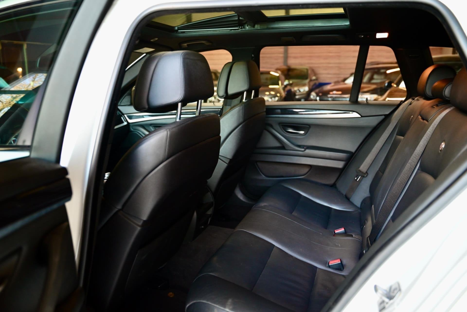 Alpina D5 Touring - Panoramadak - Comfortstoelen - Achteruit, Auto's, Automaat, Achterwielaandrijving, Gebruikt, Zwart