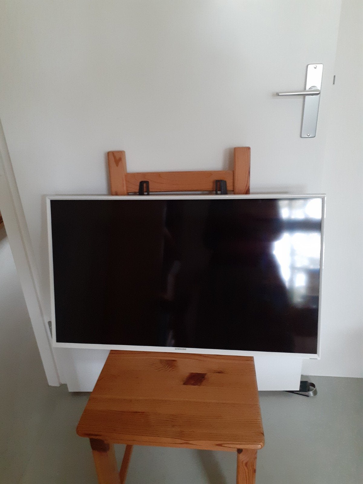 Samsung smart LED TV 32inch Full HD (1080p) + muurbeugel, Ophalen, 50 Hz, 80 tot 100 cm, Samsung