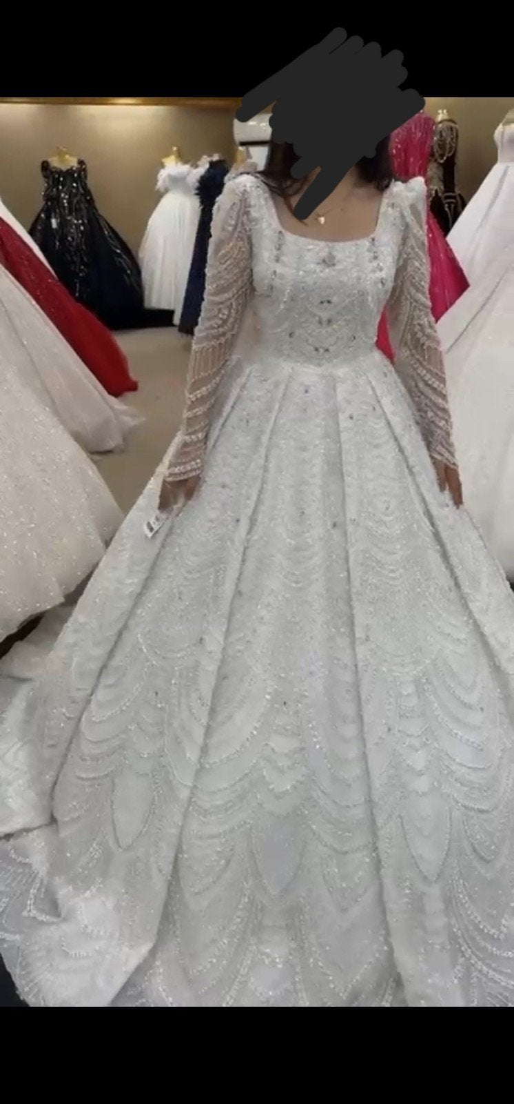 Prachtige trouwjurk met sluier en tiara, Ophalen, Gedragen, Wit, Trouwjurk