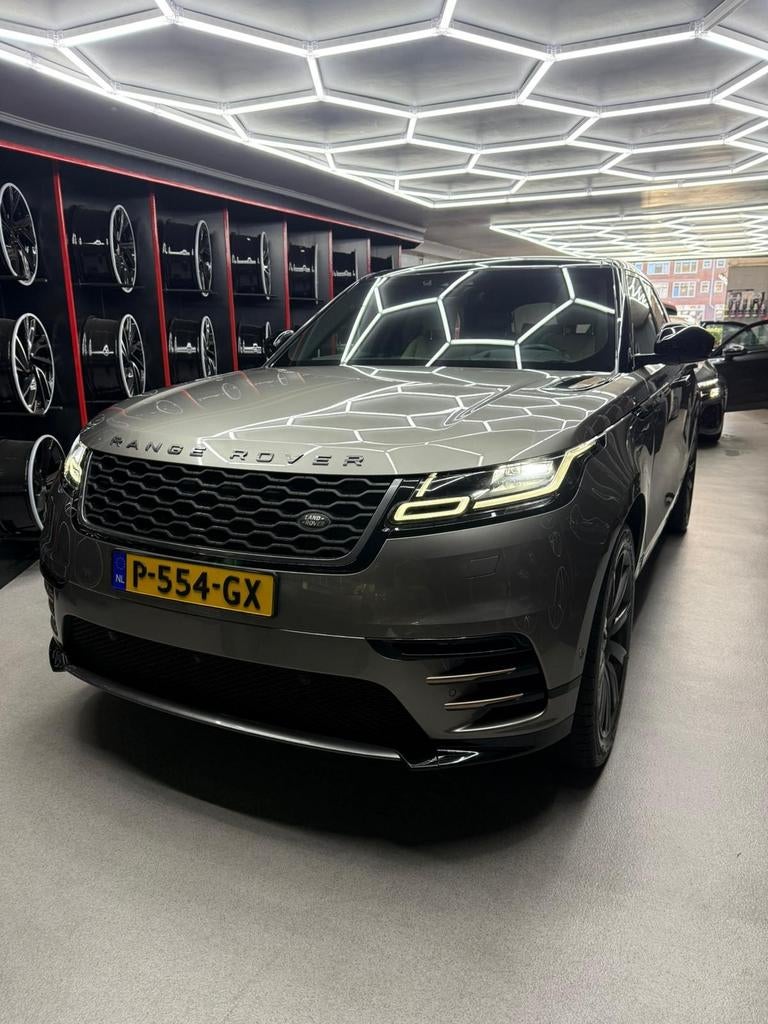 Land Rover Range Rover Velar 2019 Grijs, Auto's, Automaat, Achterwielaandrijving, 1961 kg, 2470 kg