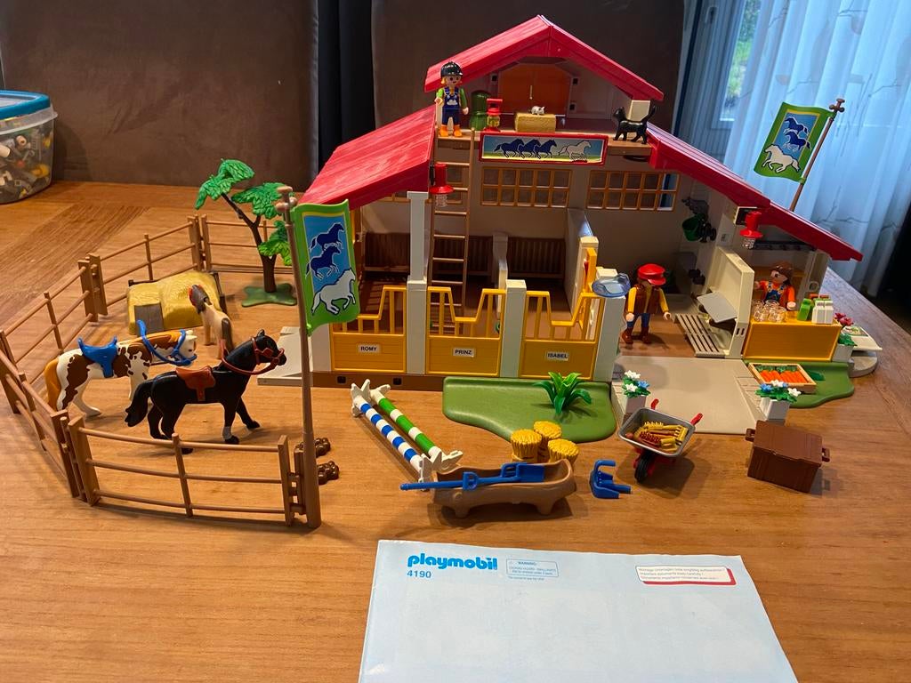 Playmobil Paardenstal 4190 met veel accessoires, Ophalen of Verzenden, Zo goed als nieuw, Complete set