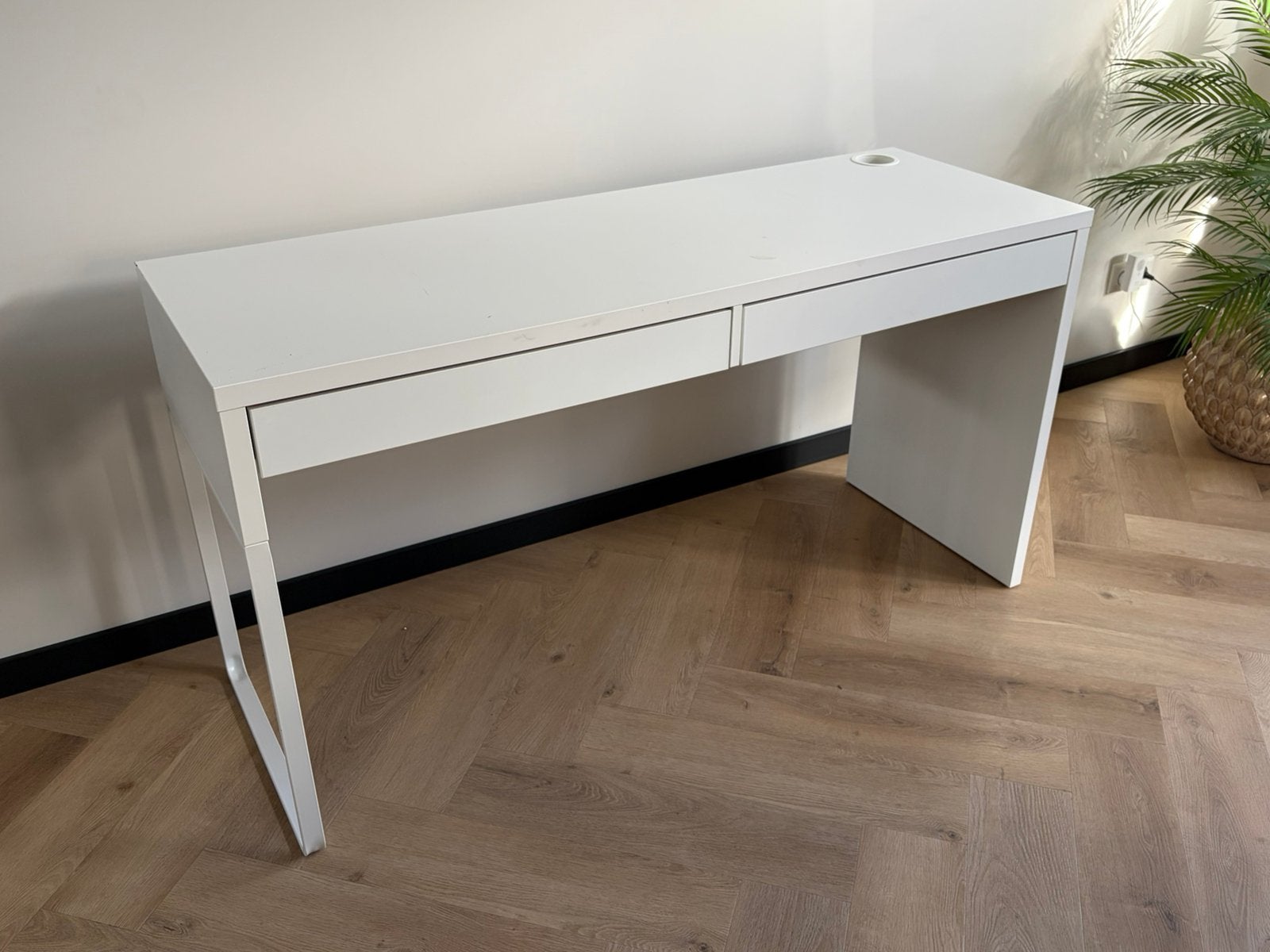 Bureau Micke, Ophalen, Gebruikt