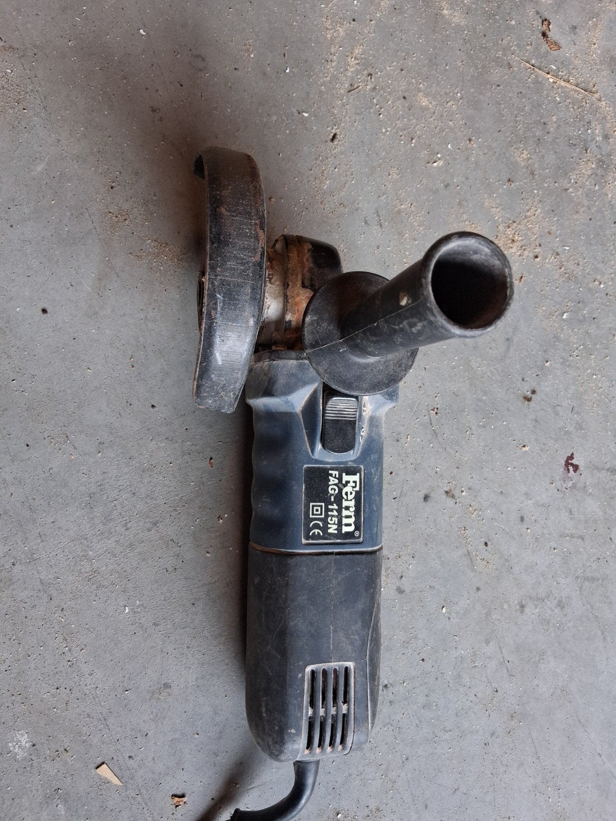 Goedwerkende Ferm slijptol - 710W, 115mm, Ophalen, Gebruikt, 700 tot 1000 watt, Haakse handslijpmachine