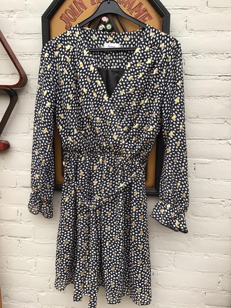 Jurk S/M zwart/witte en gouden blaadjes Papillonne, Kleding | Dames, Ophalen of Verzenden, Zo goed als nieuw, Zwart, Boven de knie