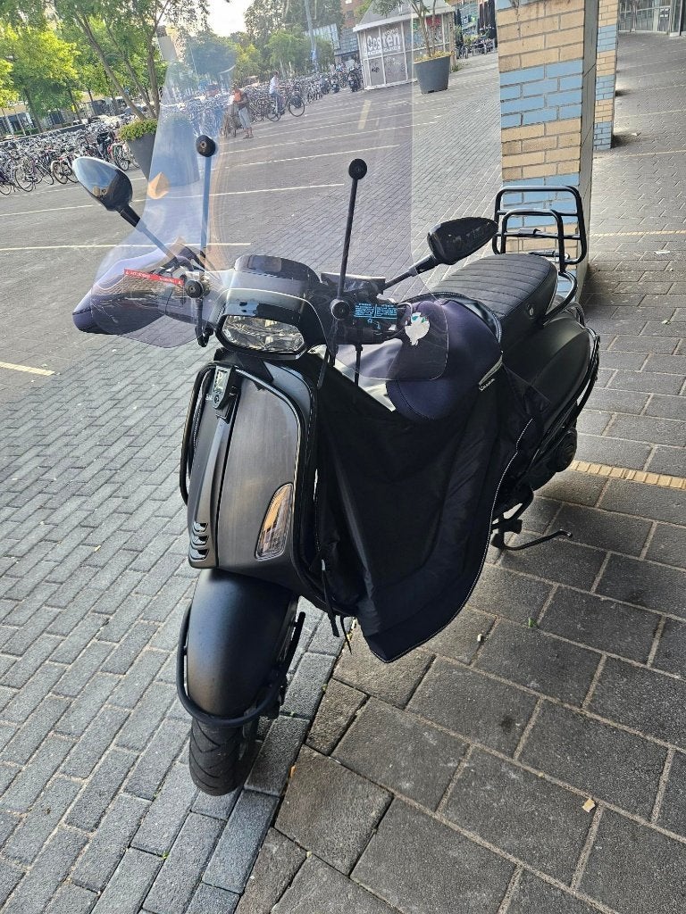 Vespa Sprint Opaco Nero BJ 2024, Ophalen, Zo goed als nieuw, Benzine, Overige modellen