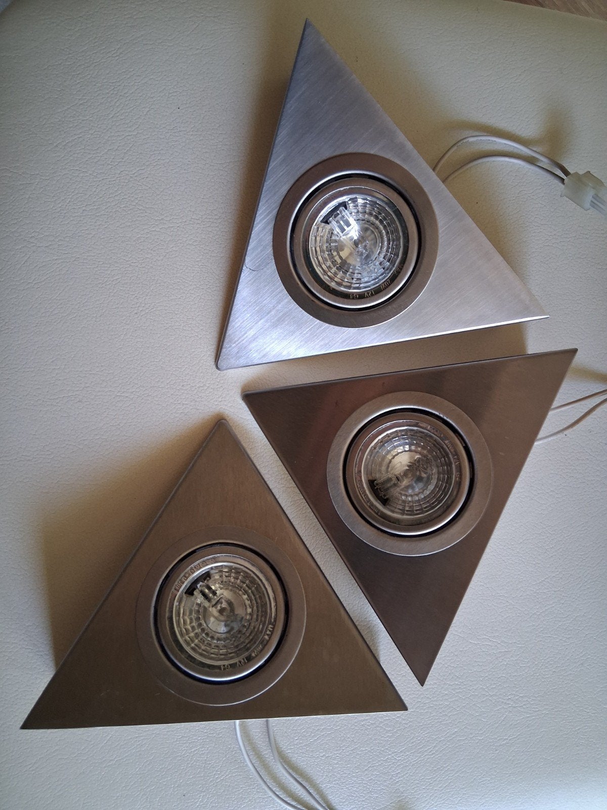 Set van 3 RVS driehoek keukenspotjes / onderbouwspots 12V, Huis en Inrichting, Zilver, Ophalen of Verzenden, Metaal, Overige typen