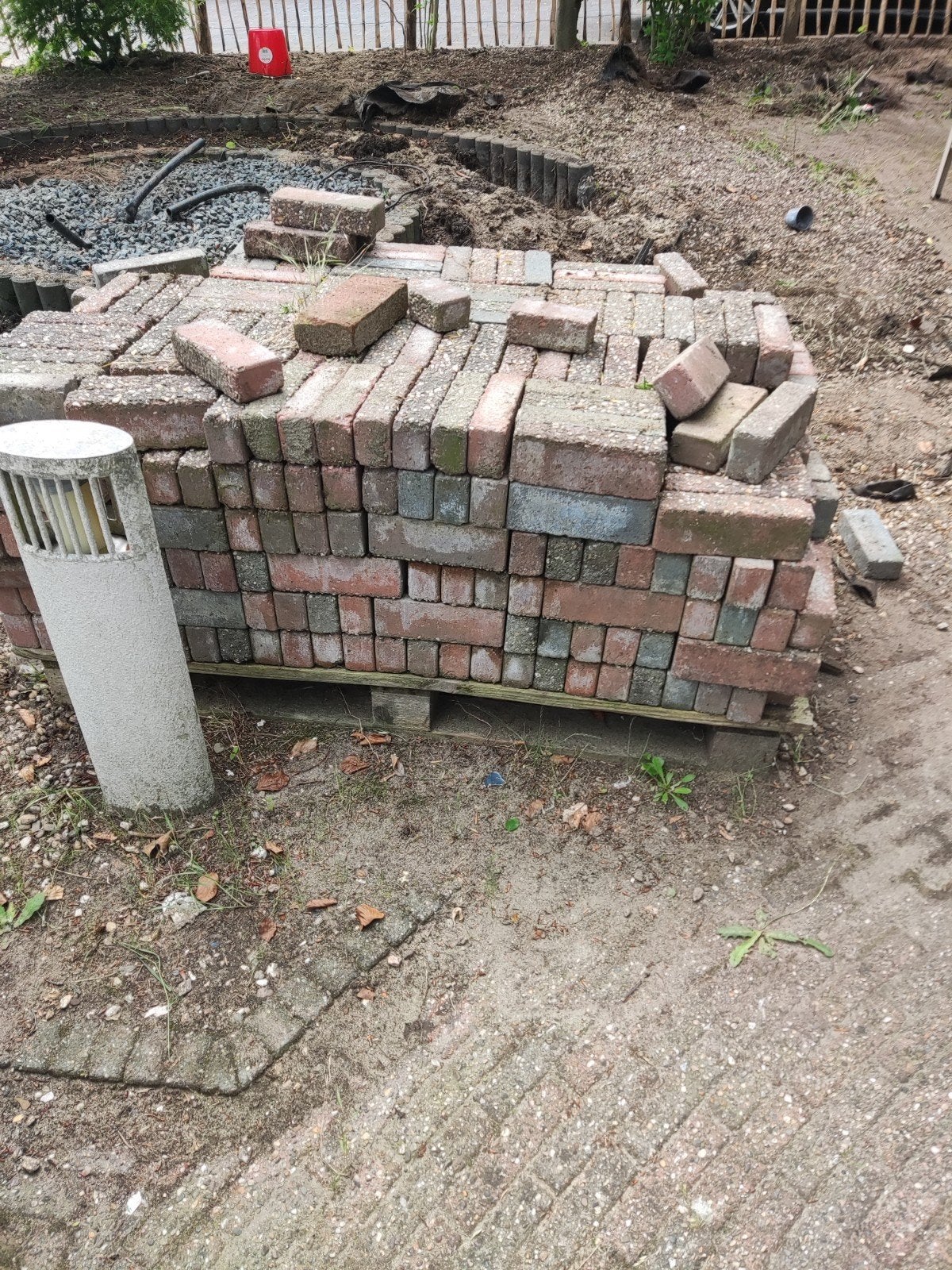Gratis afhalen stenen, Ophalen, Zo goed als nieuw, Beton, Klinkers