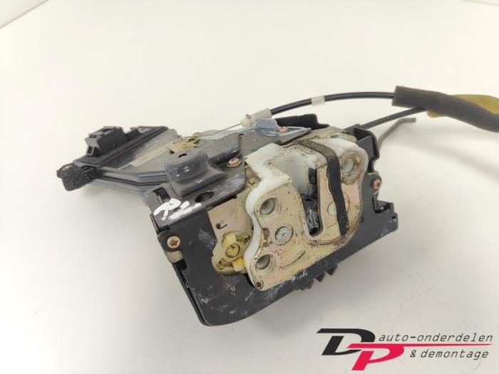 Deurslot Mechaniek 4Deurs rechts-voor van een Mazda RX-8, Gebruikt, -, -, Ophalen of Verzenden