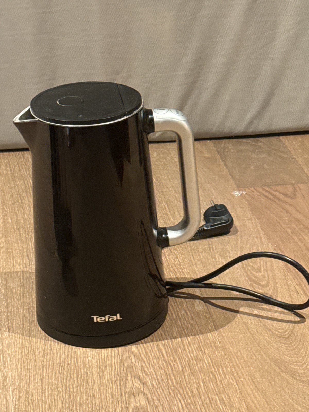 Tefal waterkoker - Zwart, 1.7L, 1 tot 2 liter, Ophalen, Gebruikt, Draadloos