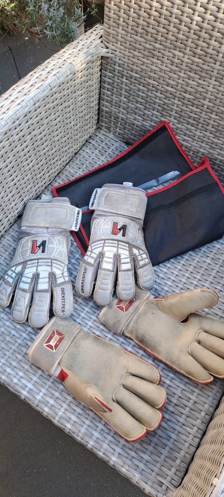 2 paar keepers handschoenen maat 8 en 9, Maat XS of kleiner, Ophalen of Verzenden, Gebruikt, Handschoenen