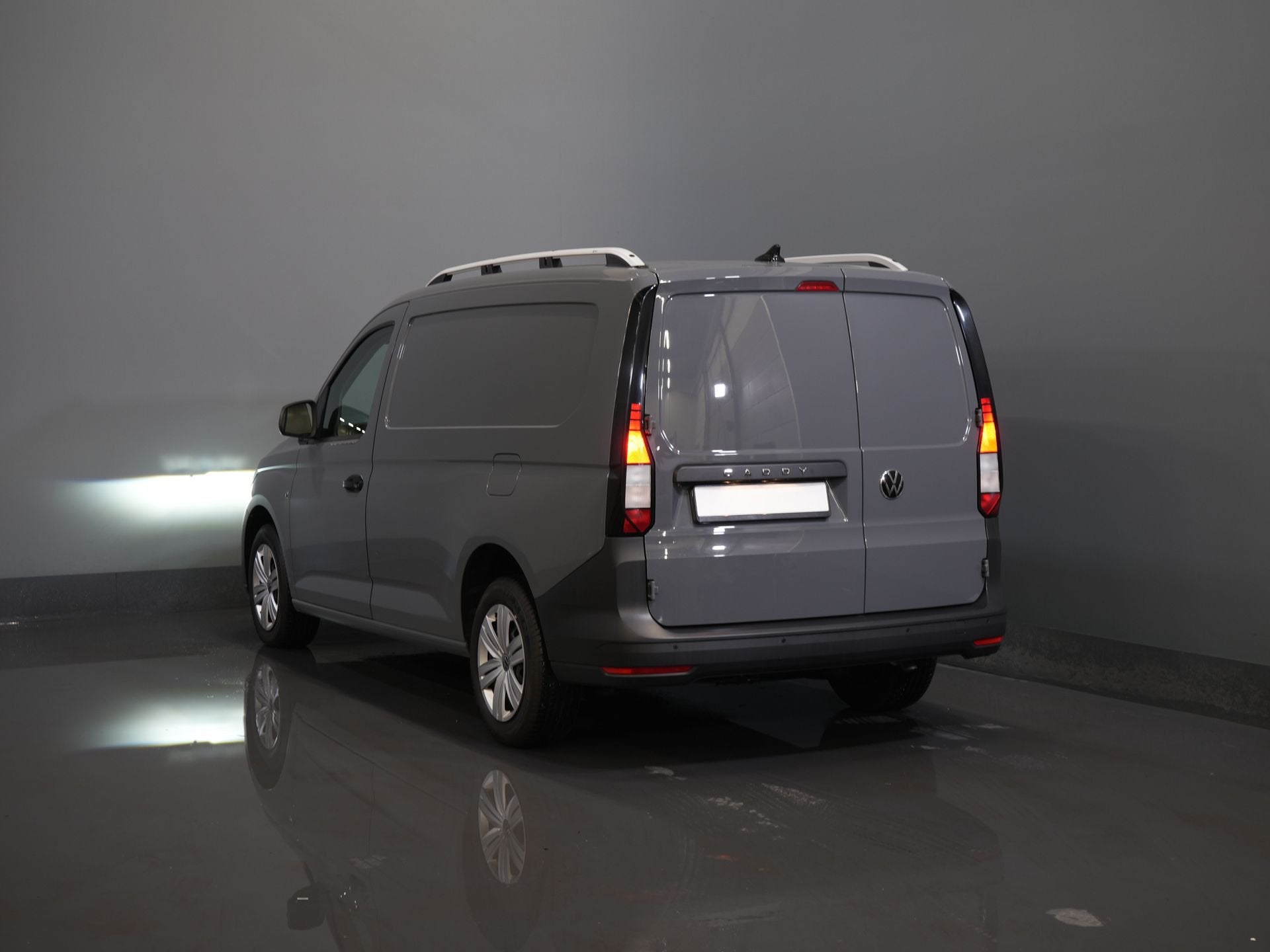 Volkswagen Caddy Cargo Maxi 2.0 TDI 125 pk LED/ Lage KM/ PDC, Voorwielaandrijving, Stof, Gebruikt, USB