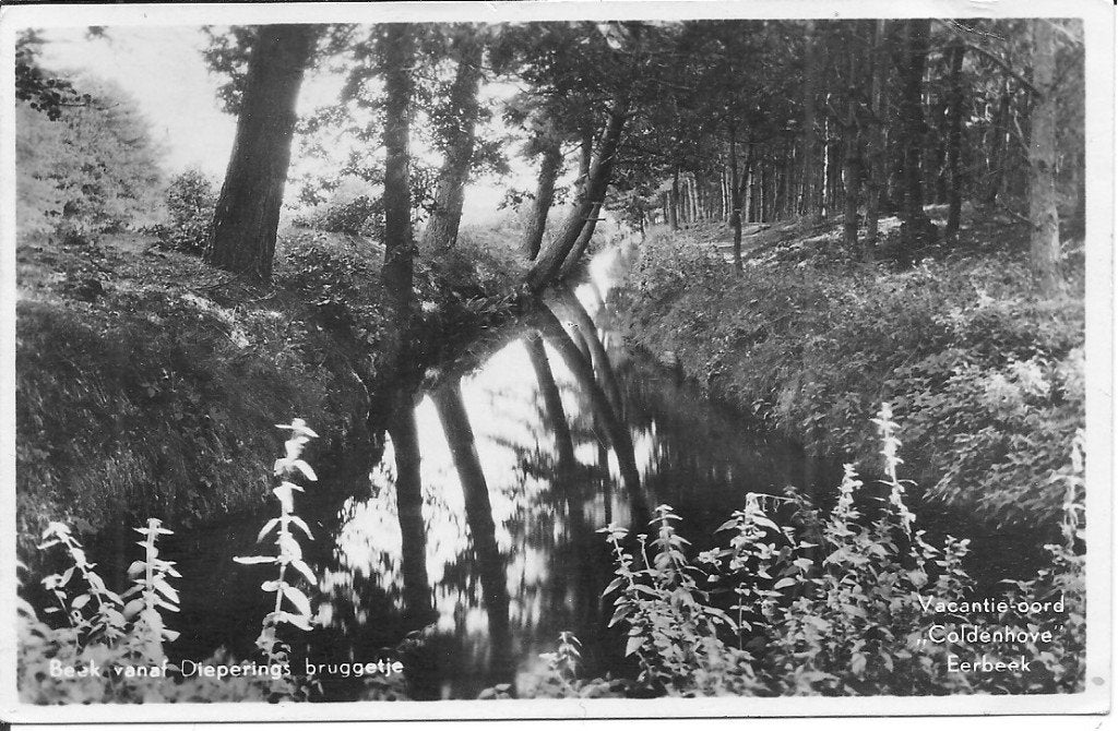 Oude Ansichtkaart Eerbeek - Beek vanaf Dieperings bruggetje, Verzamelen, Ophalen of Verzenden, 1940 tot 1960, Gelopen, Gelderland