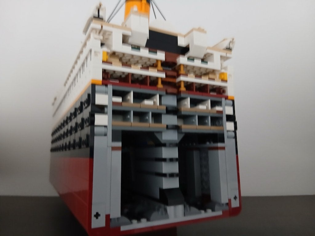 Foto 8 van Lego Titanic