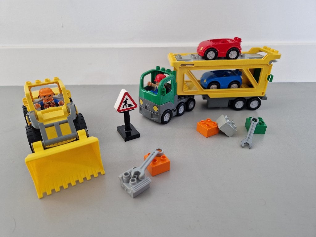 Lego Duplo autotransporter 5684 en Bulldozer 10930, Ophalen, Zo goed als nieuw, Compleet, Duplo