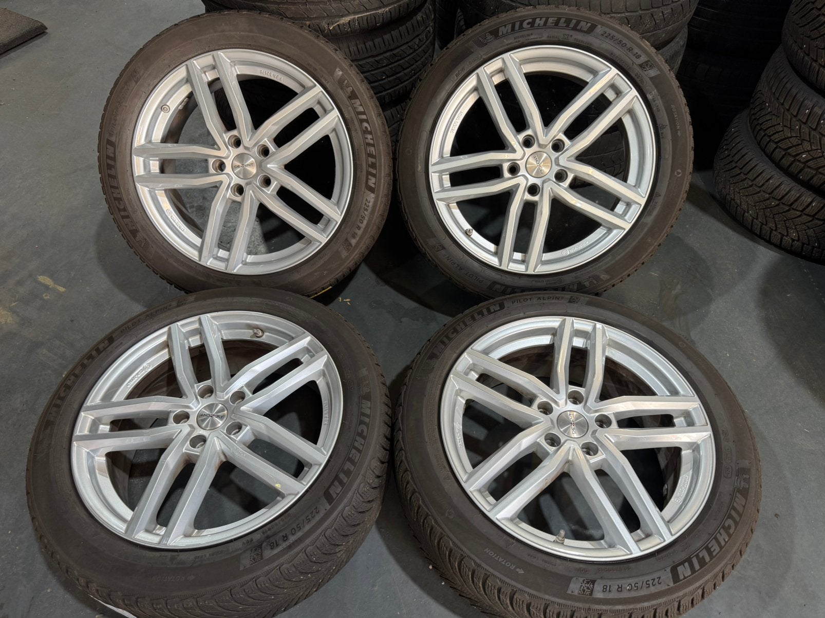 18” 5x112 BMW X1 F48 Velgen Michelin Winterbanden 225/50/18, 18 inch, Banden en Velgen, 225 mm, Winterbanden