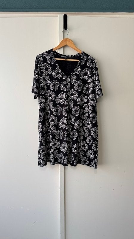 Coletta Viscose A-Line Tuniekjurk Zwart Wit Bloemig 46 - 48, Zwart, Maat 46/48 (XL) of groter, Zo goed als nieuw, Coletta