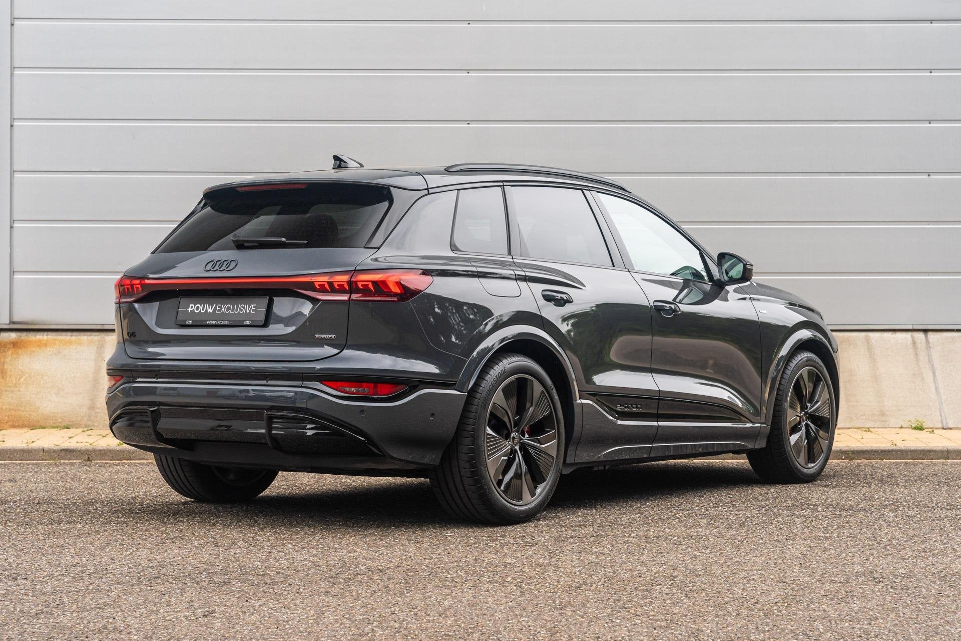 Audi Q6 e-tron 388pk S Edition Quattro 100 kWh | Panoramadak, Auto's, Automaat, Stof, Gebruikt, 23 min