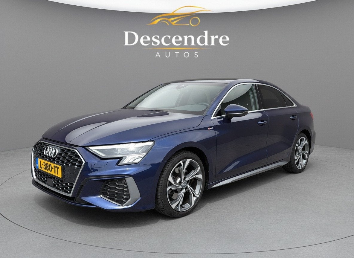 Audi A3 Limousine 35 TFSI S-line edition one 6 maand garanti, 4 cilinders, Blauw, Bedrijf, 690 kg
