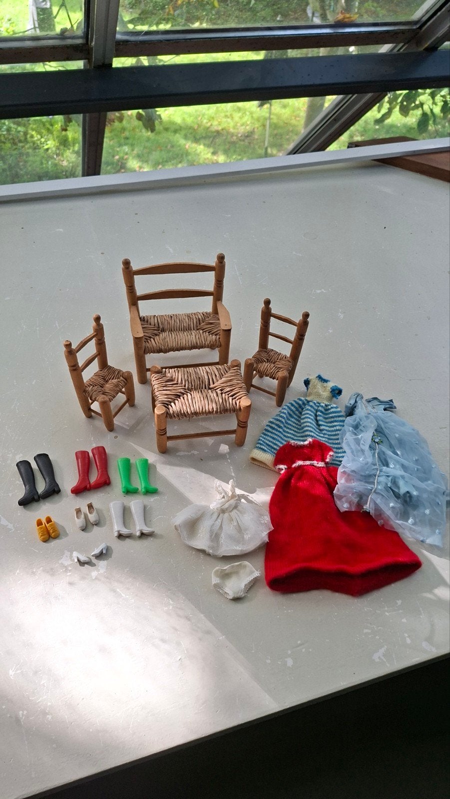 Vintage Barbie poppenkleding en meubels, Ophalen of Verzenden, Gebruikt, Barbie