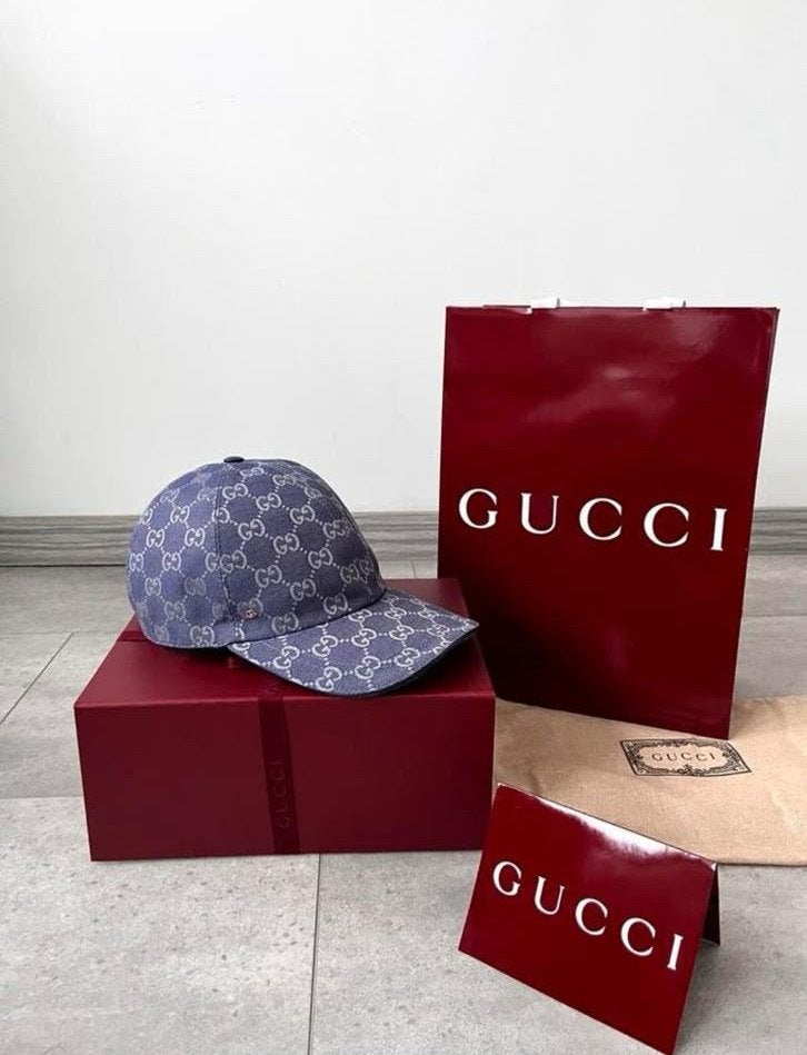 Gucci pet dubai blauw maat M, Ophalen of Verzenden, Zo goed als nieuw, Blauw