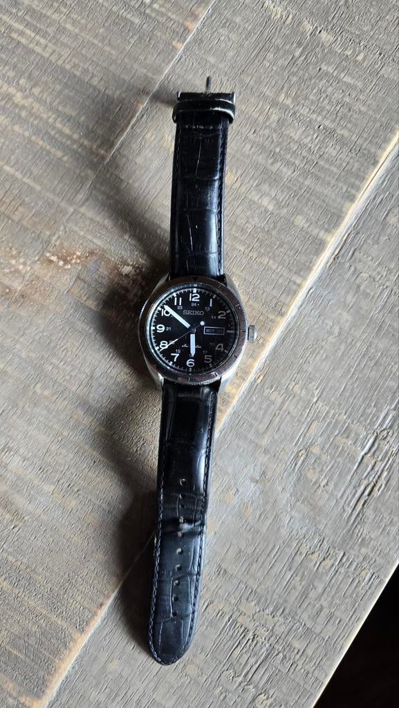 Seiko 4R36 04H0 manueel opwindbaar horloge, Ophalen of Verzenden, Gebruikt, Leer, Seiko