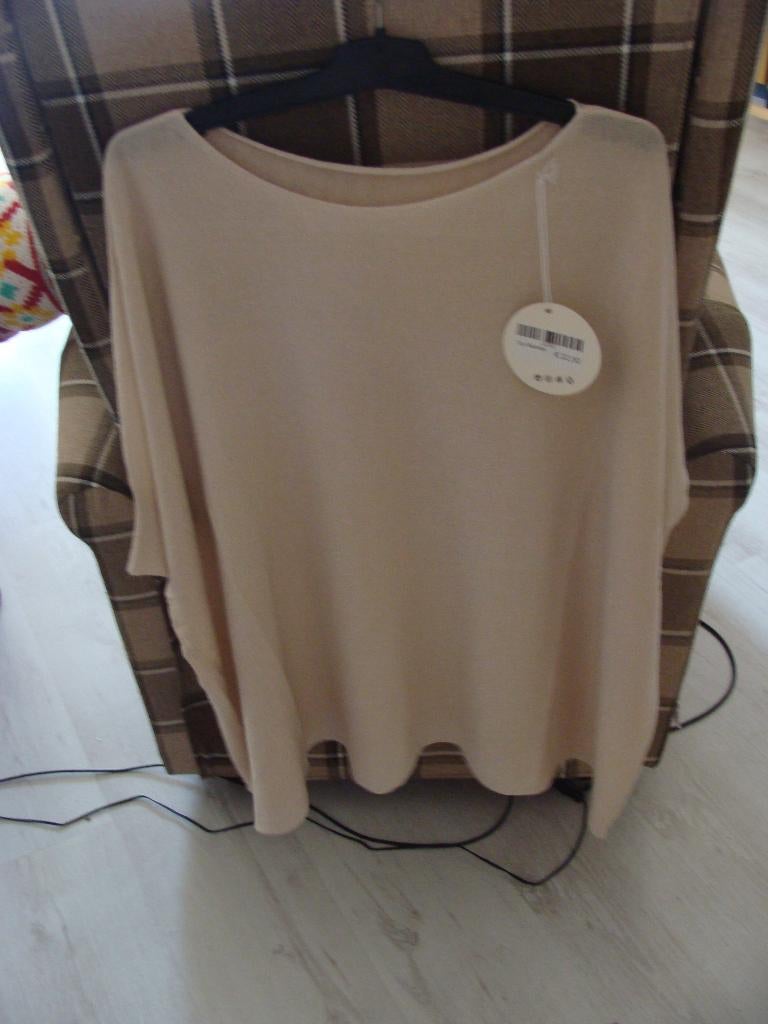 Te koop dun berge gebreid truitje met korte mauwen maat XL, Ophalen of Verzenden, Nieuw, Maat 46/48 (XL) of groter, Beige