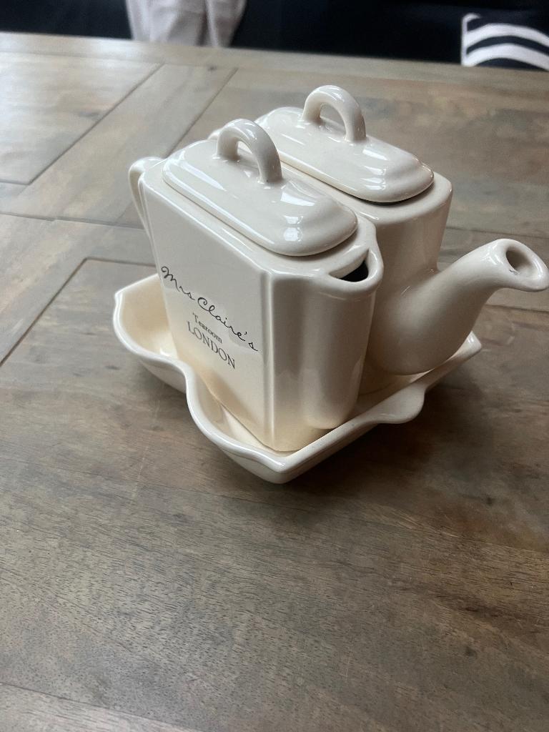 Nieuw ongebruikt aparte thee/koffieset Riviera Maison, Ophalen, Overige typen, Nieuw, Overige stijlen