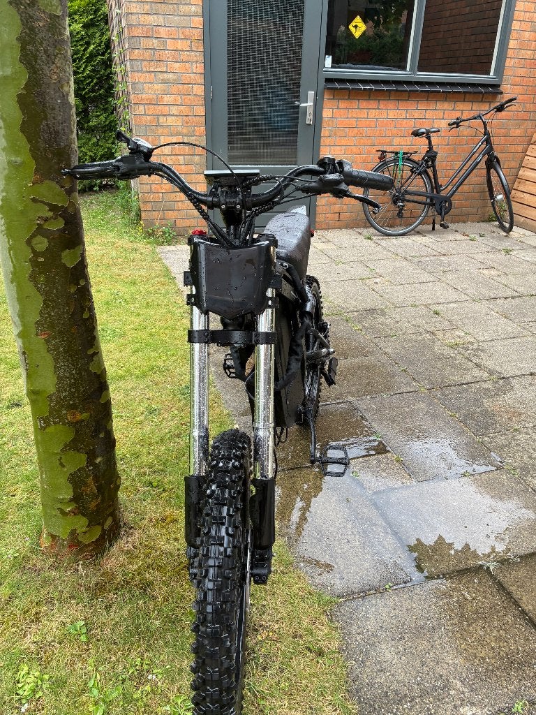 GT2000 CUSTOM MODDED, Overige merken, Ophalen of Verzenden, Zo goed als nieuw, 59 cm of meer
