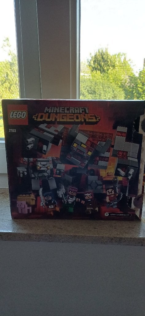 Lego minecraft dungeons the redstone battle 21163, Minecraft, Lego, Ophalen of Verzenden, Zo goed als nieuw