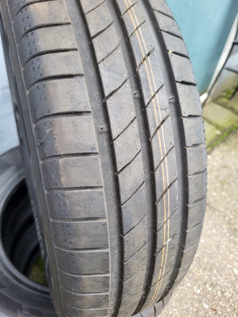 4 x 185/65/15 Kuhmo Ecsta HS52  NIEUW 260,- Incl montage !, 15 inch, Kuhmo Europe, Nieuw, Band(en)