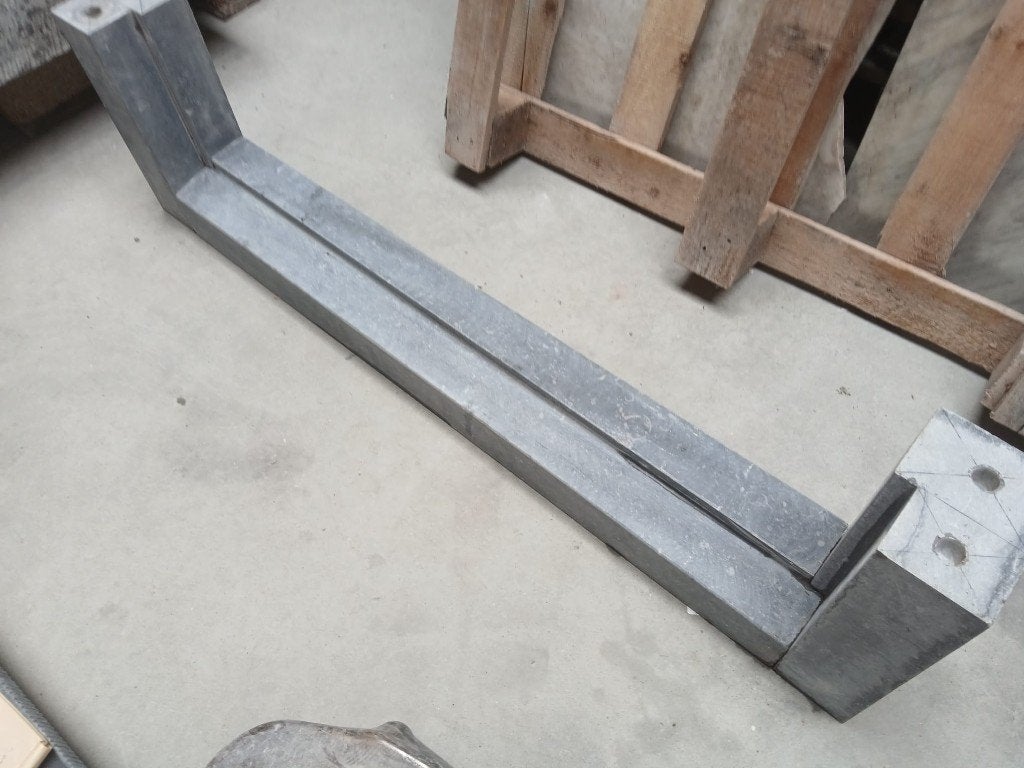 nieuwe hardstenen dorpel met waterkering en neuten, Ophalen, Nieuw, Hardsteen, Overige typen