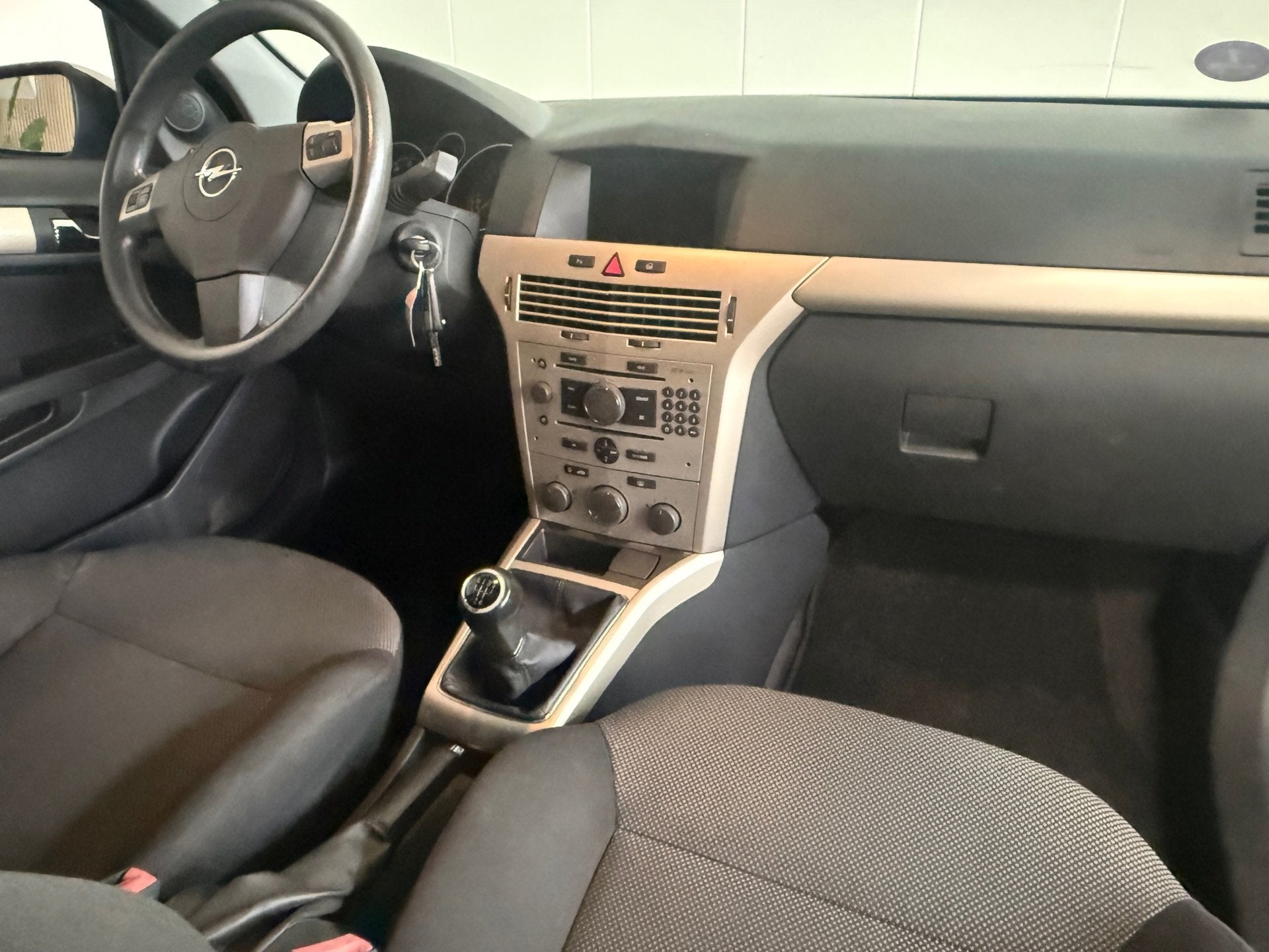 Mini 3-Deurs 1.6 One Kite White Airco, Navigatie, LMV, Auto's, Voorwielaandrijving, Gebruikt, 4 cilinders, 4 stoelen
