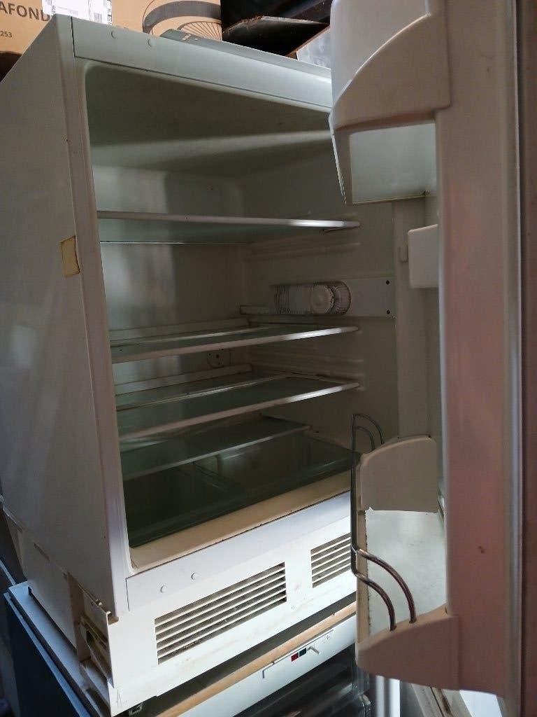 koelkast, Ophalen, Minder dan 85 cm, Minder dan 75 liter, 45 tot 60 cm