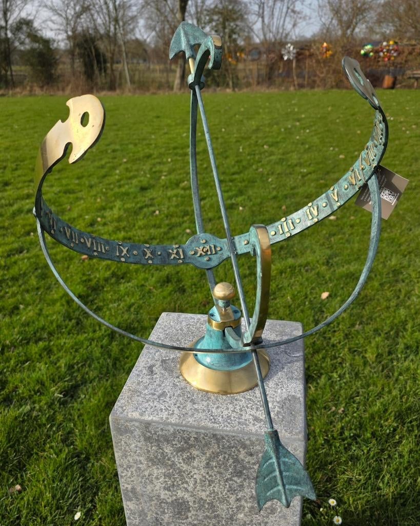 bronzen ZONNEWIJZER / geen verzendkosten / €399,-, Tuin en Terras, Zonnewijzers, Nieuw, Info@huisentuindecoratiemarie.nl, Huis en tuin decoratie marie