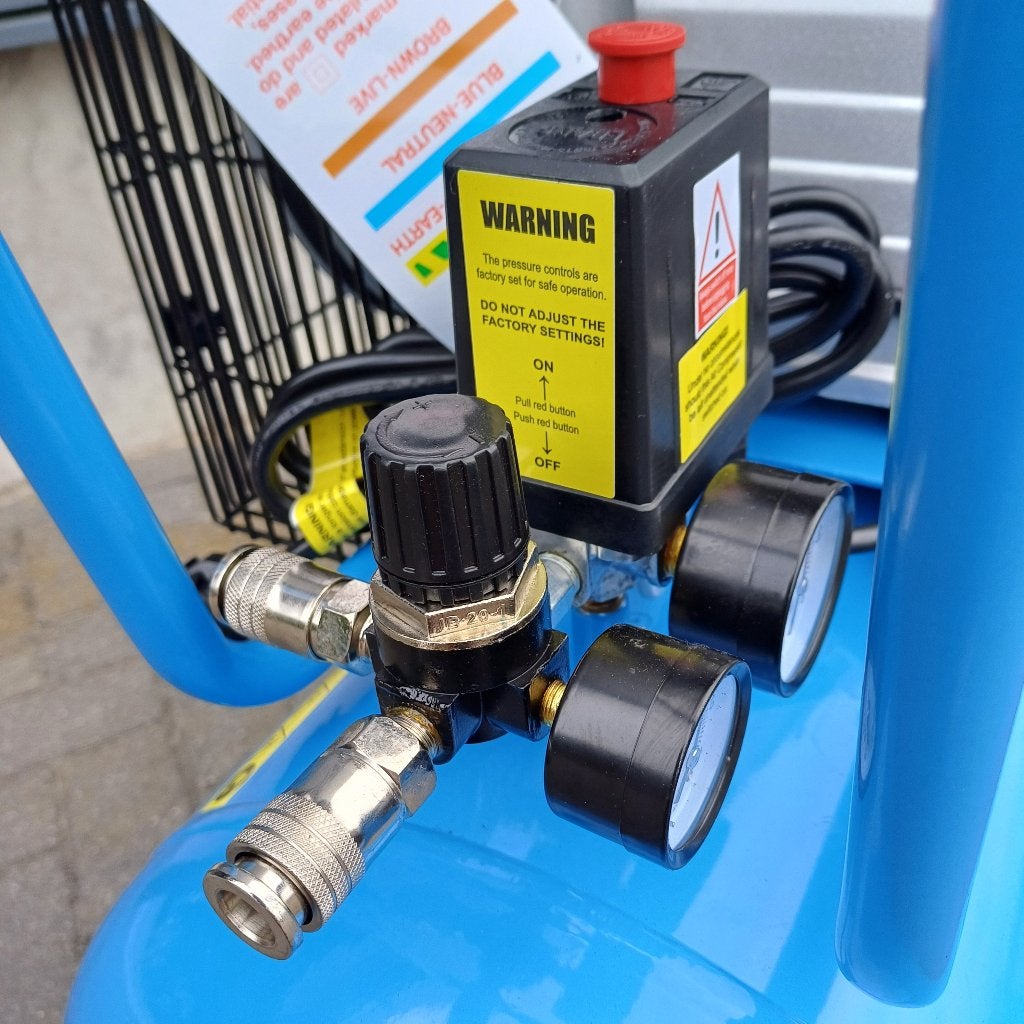 Huvema BL100Air 2 Cilinder stille compressor 100 liter vat!!, Ophalen, Nieuw