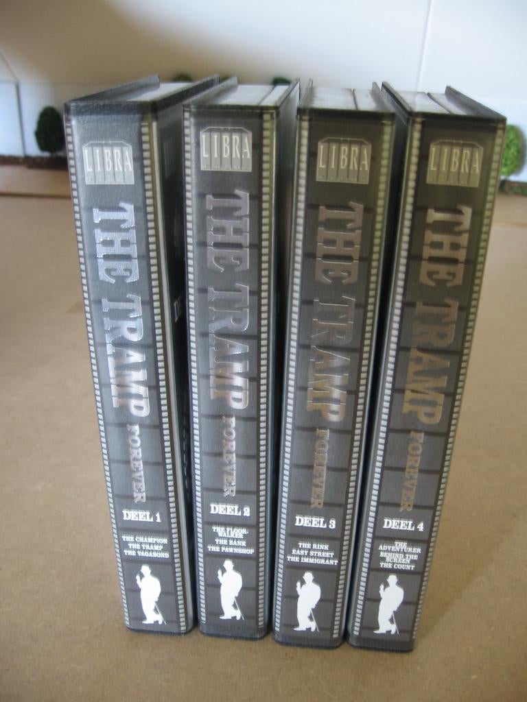 VHS Charlie Chaplin en Laurel en Hardy, Cd's en Dvd's, VHS | Film, Alle leeftijden, Ophalen of Verzenden, Zo goed als nieuw, Komedie
