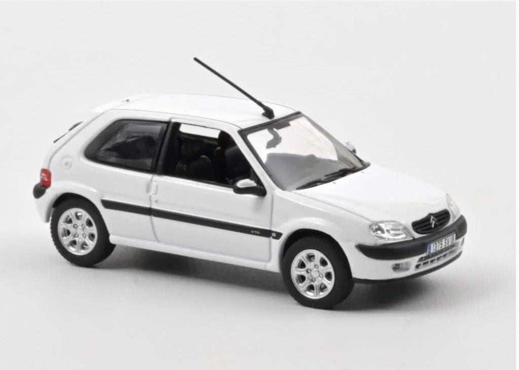 CITROEN SAXO VTS 2000 Wit schaal 1/43 NOREV REF. 155159