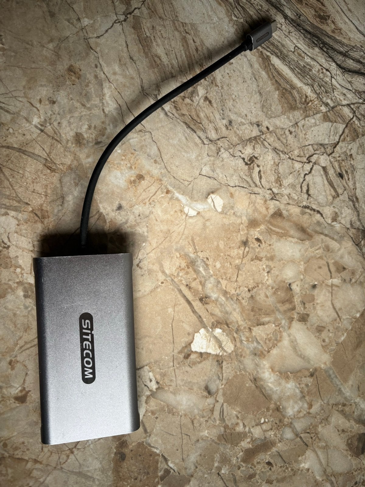 Sitecom USB-C Hub met HDMI, VGA, Ethernet, USB en Kaartlezer, Computers en Software, Ophalen of Verzenden, Zo goed als nieuw