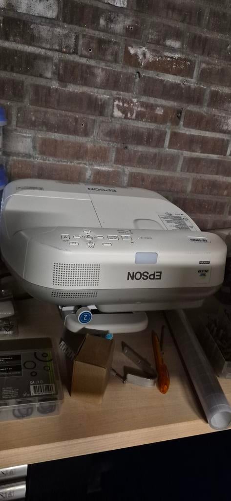 Beamer van merk Epson, Ophalen, LED