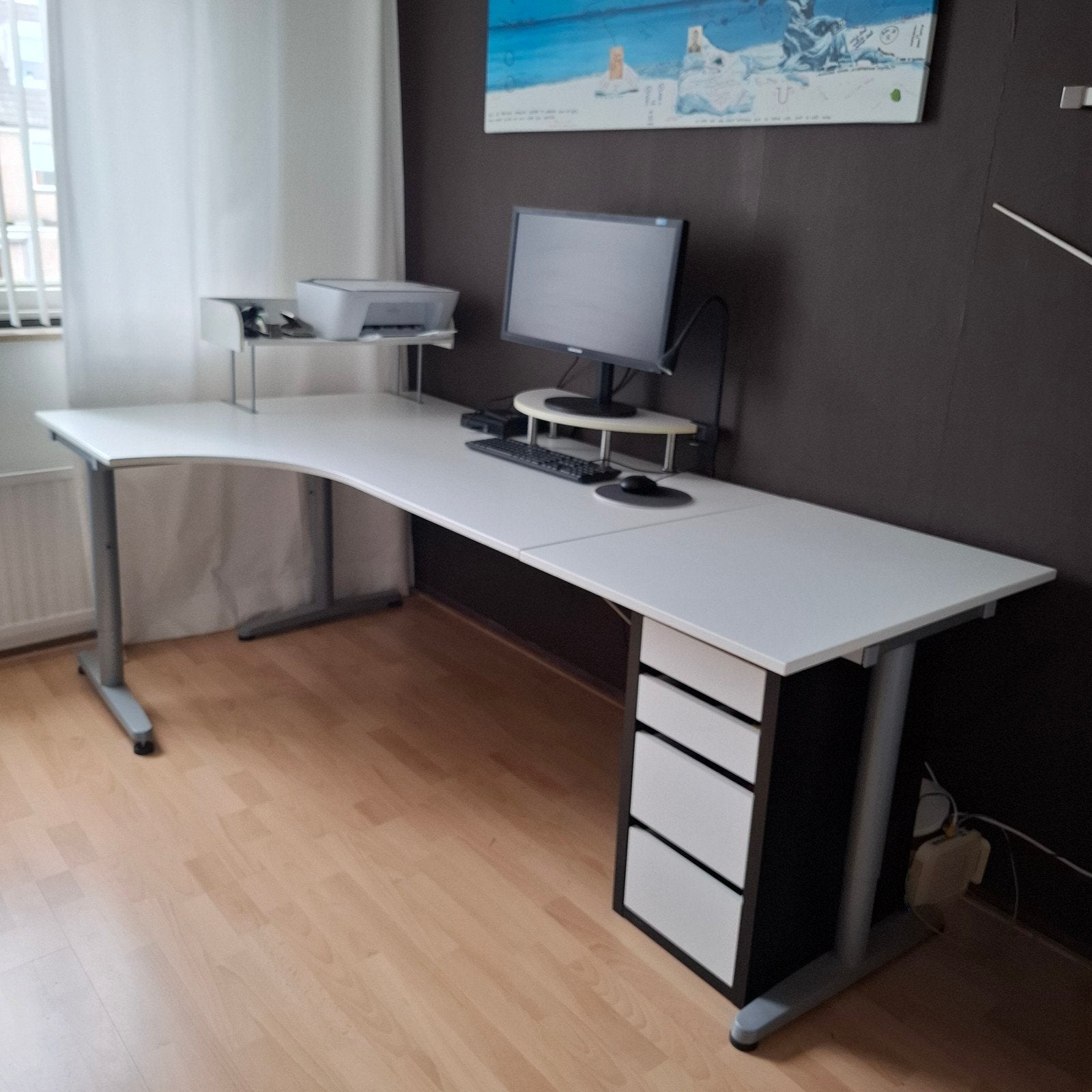 Bureau, Ophalen