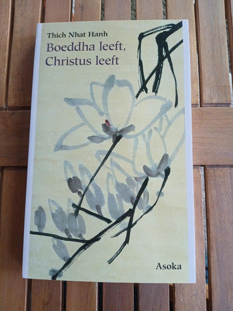 Boeddha leeft, Christus leeft Thich Nhat Hanh NIEUW VASTE PR, Achtergrond en Informatie, Spiritualiteit algemeen, Thich Nhat Hanh