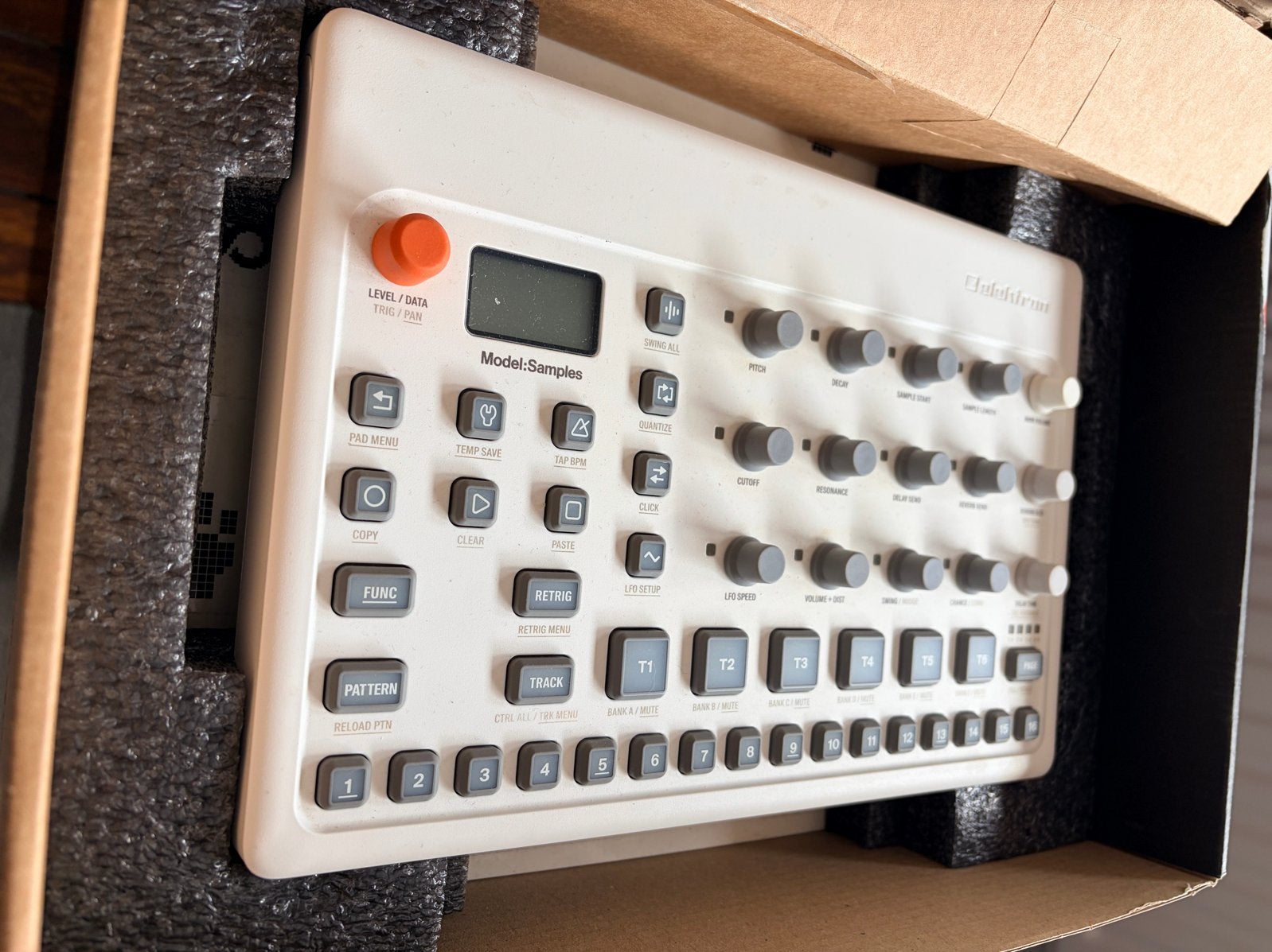 Elektron Model:Samples - Zo goed als nieuw, Overige merken, Zo goed als nieuw, Met midi-aansluiting, Overige aantallen