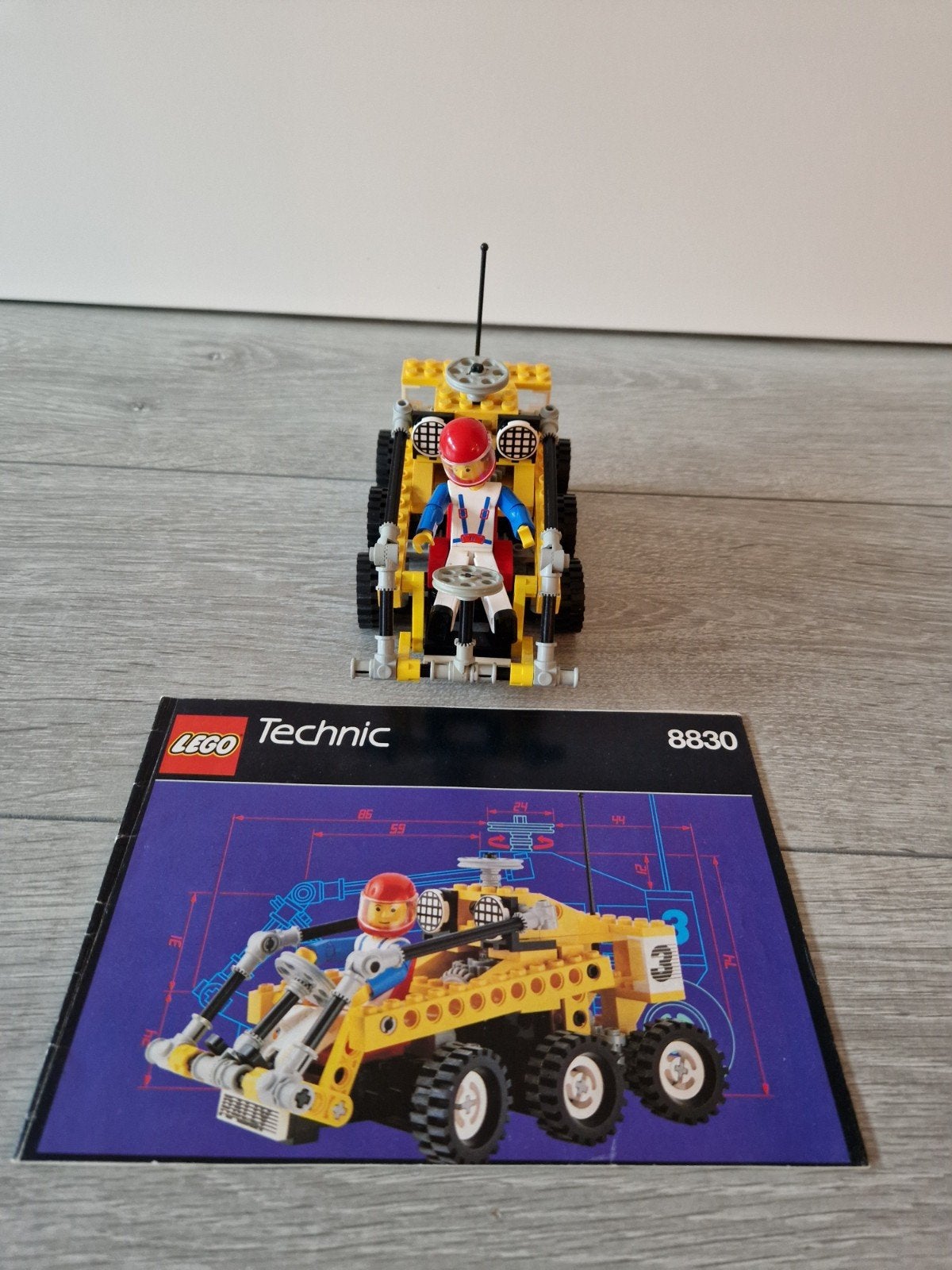 Lego 8830 Technic Rally 6-wheeler, Ophalen of Verzenden, Zo goed als nieuw