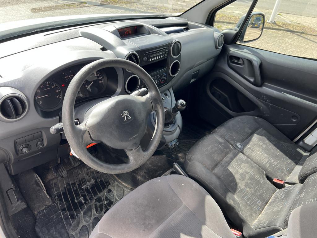 Peugeot Partner 120 1.6 HDI 3 Pers /Airco/Cruise/Trekhaak, Voorwielaandrijving, Euro 5, Stof, Gebruikt