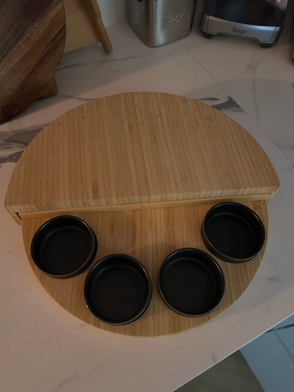 Bamboe serveerplank met schaaltjes, Ophalen, Gebruikt, Hout, Snij-/serveerplank