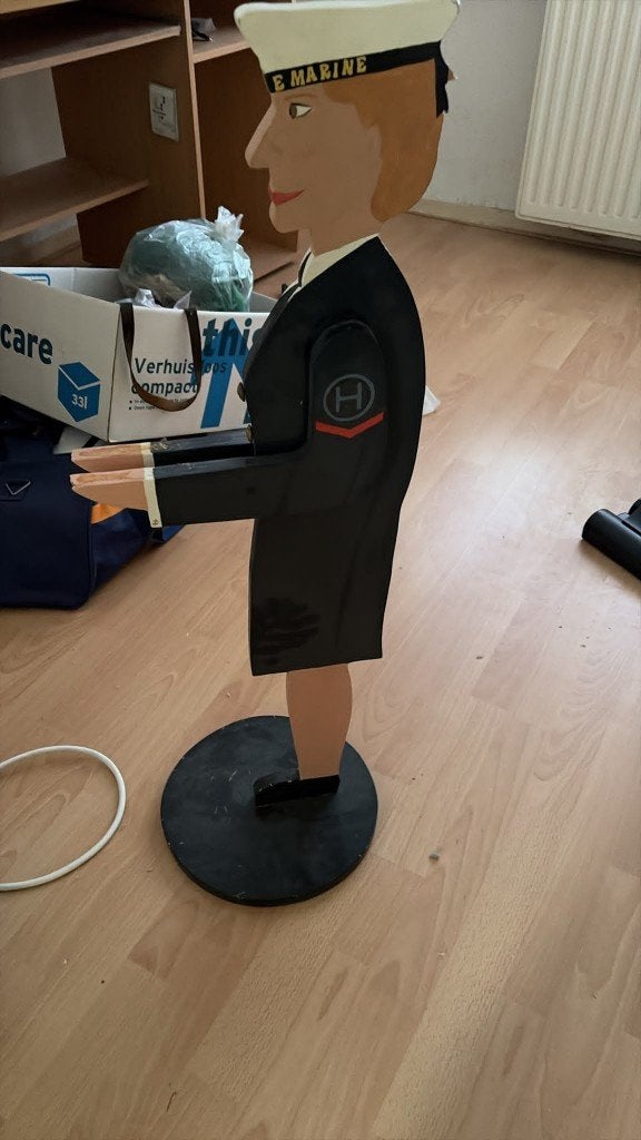 Unieke houten butler standaard - Marine dame, Ophalen, Gebruikt, Dier