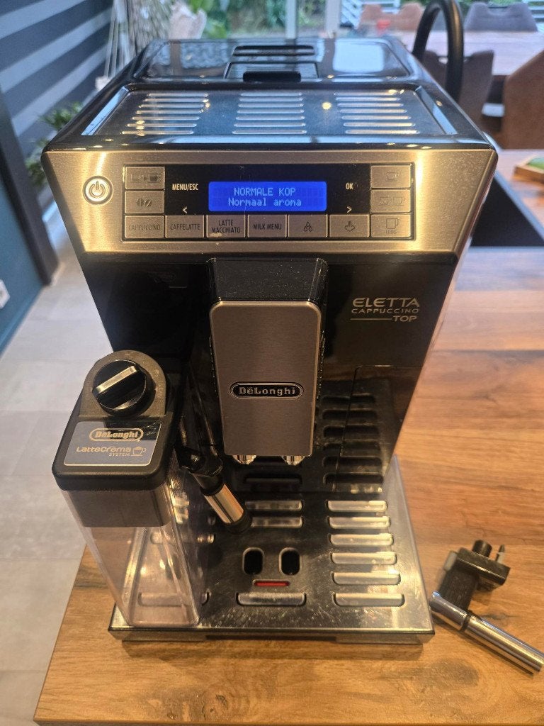 De'Longhi Eletta Cappuccino Top, 10 kopjes of meer, Ophalen, Gebruikt, Koffiemachine